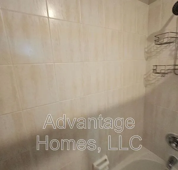 14117 Parkhill Ln — Photo 29