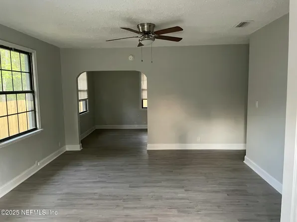 2015 PROSPECT Street W, Jacksonville, FL 32254