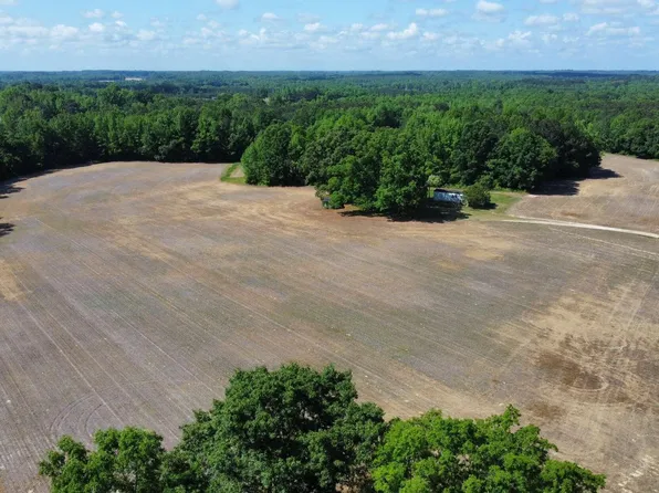 8160 Race Track Rd #1, Castalia, NC 27816