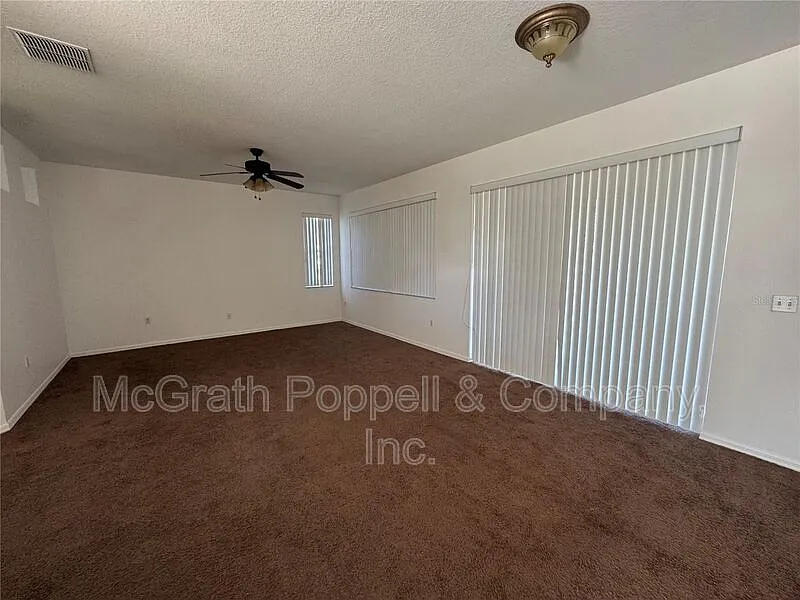 3 bed, 2.0 bath, 1755 sqft, $2,100 — Photo 4