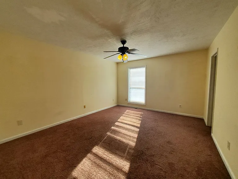 5705 Aftonshire Dr — Photo 4