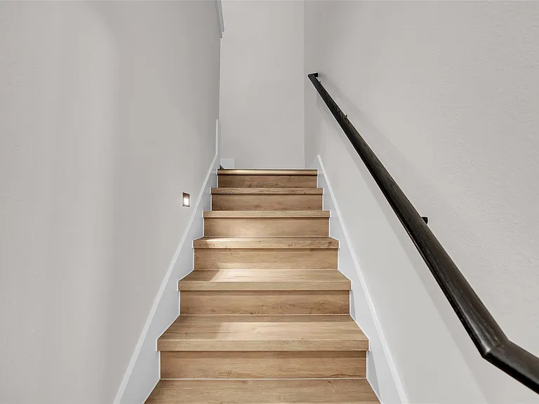 9312 Curious Squirrel St — Photo 10
