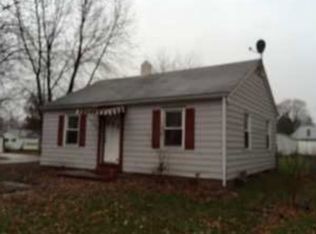 1317 S 14th St, Mattoon, IL 61938