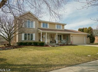 206 Hamilton Ave, Frankfort, IL 60423