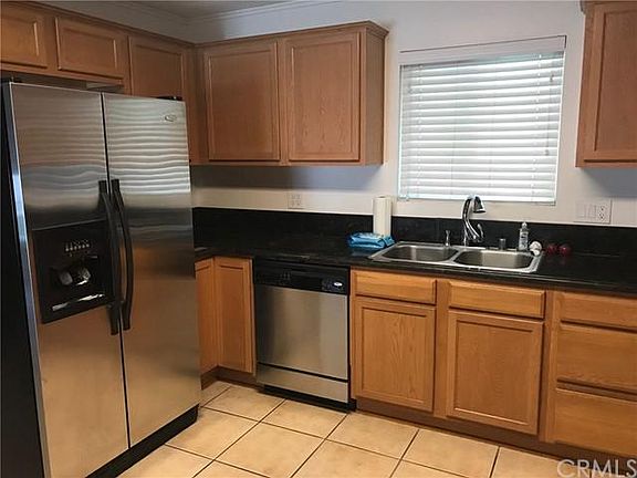 5th image of 11867 Vernon Ave