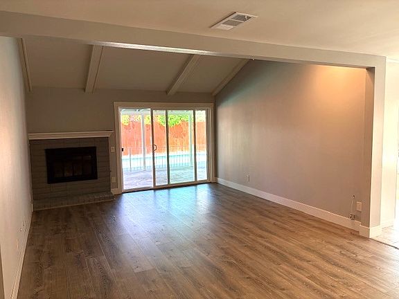 3rd image of 13502 Los Olivos Ave