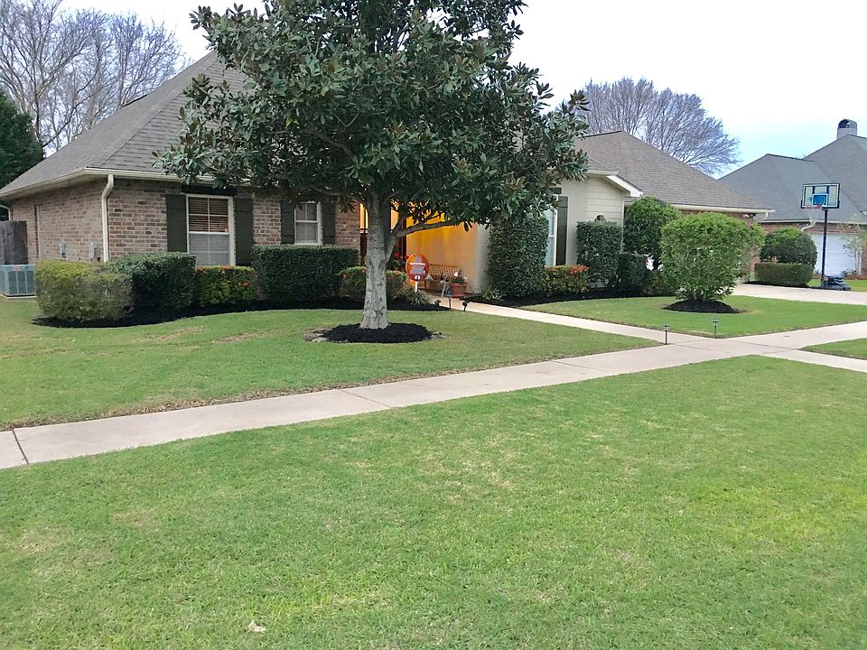 2nd image of 1308 E Lake Blvd