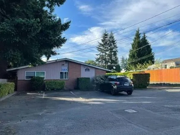1302 Cascade Dr APT 3, Everett, WA 98203