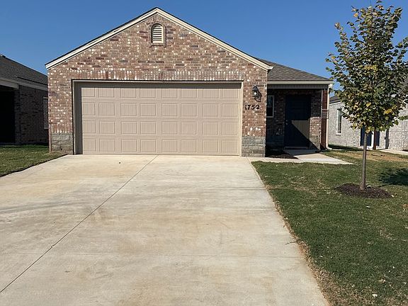 3rd image of 1752 Breckenridge St