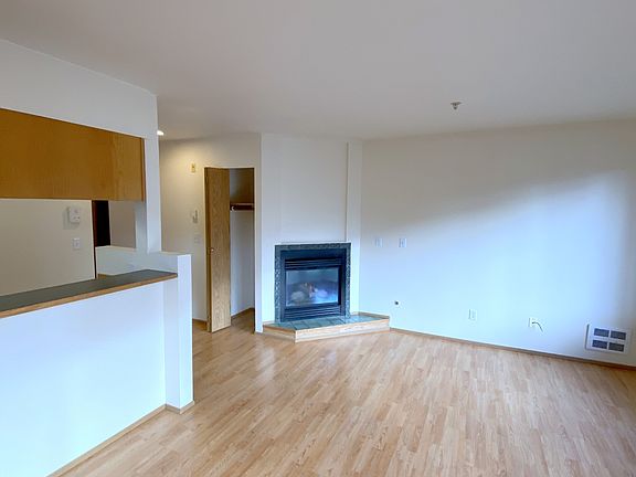 4th image of 2021 NW 59th St APT 103