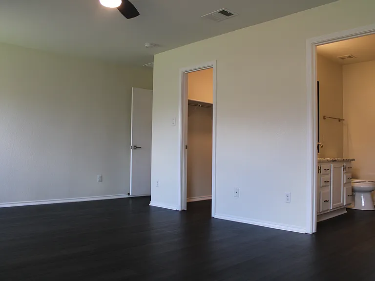 916 Watson Way — Photo 13