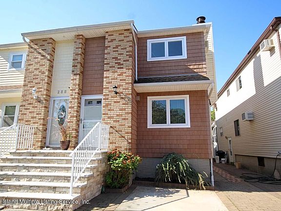 3rd image of 284 Sandalwood Dr