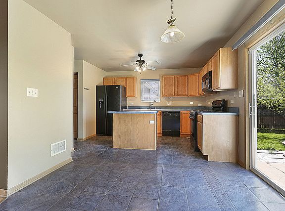 4th image of 1463 Basswood Dr