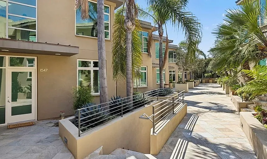 Photo 2 of 16 - 1547 N Coast Hwy - Laguna Beach, CA 1547 is one of the villas at Crescent Bay. Parking and elevator close. - 1547 N Coast Hwy