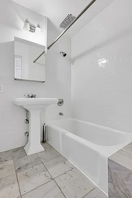 Rented by Cooper & Cooper Real Estate | media 20