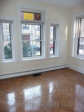 2nd image of 9 Ware St