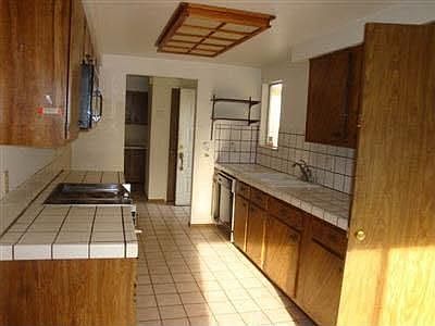 3rd image of 5 Saint Marie Cir