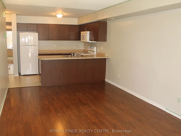 47 Hays Blvd #13 — Photo 2