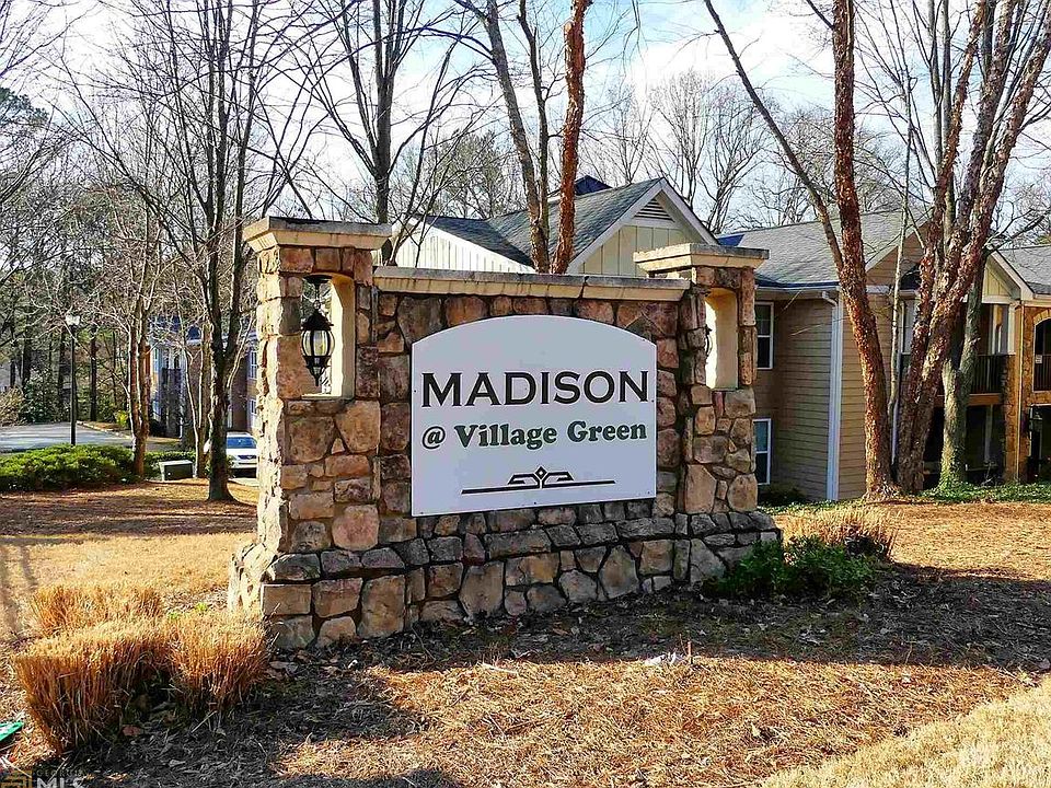 1st image of 305 Madison Ct SE