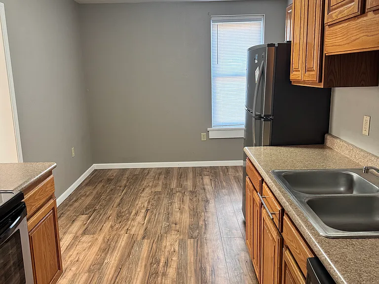 101 Fairmont Ave #301 — Photo 9