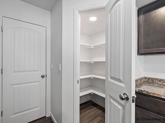 5th image of 1548 Alyssaelaine Dr