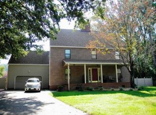 556 Woodgrove Ct, Virginia Beach, VA 23464