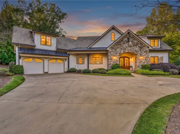 108 Ellenburg Creek Rd, Sunset, SC 29685