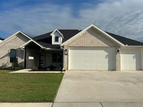 1208 Peel Ln, Pea Ridge, AR 72751
