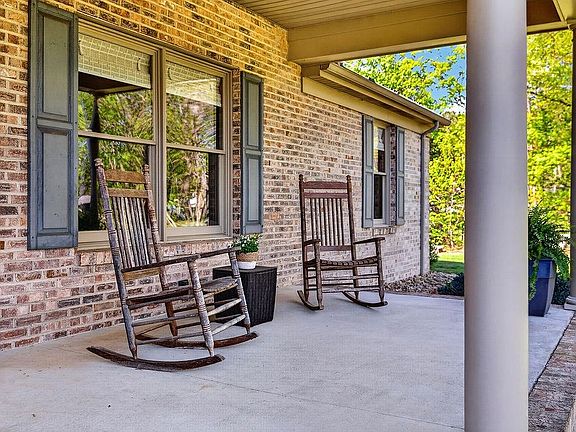 4th image of 576 Vinegar Hill Rd