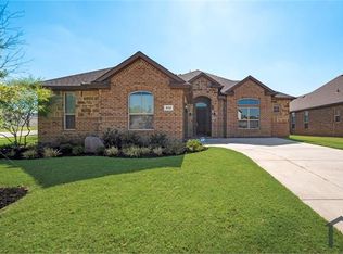 815 Virginia Dr, Mansfield, TX 76063