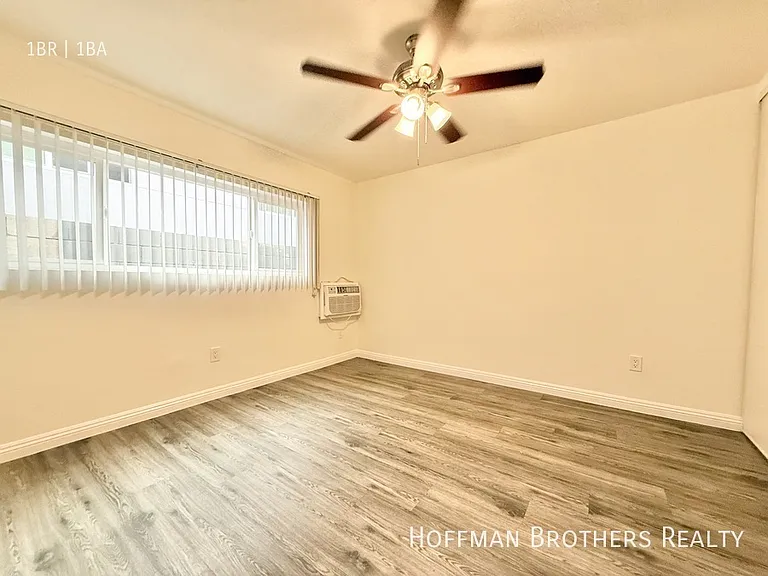 14831 Delano St #1 — Photo 3
