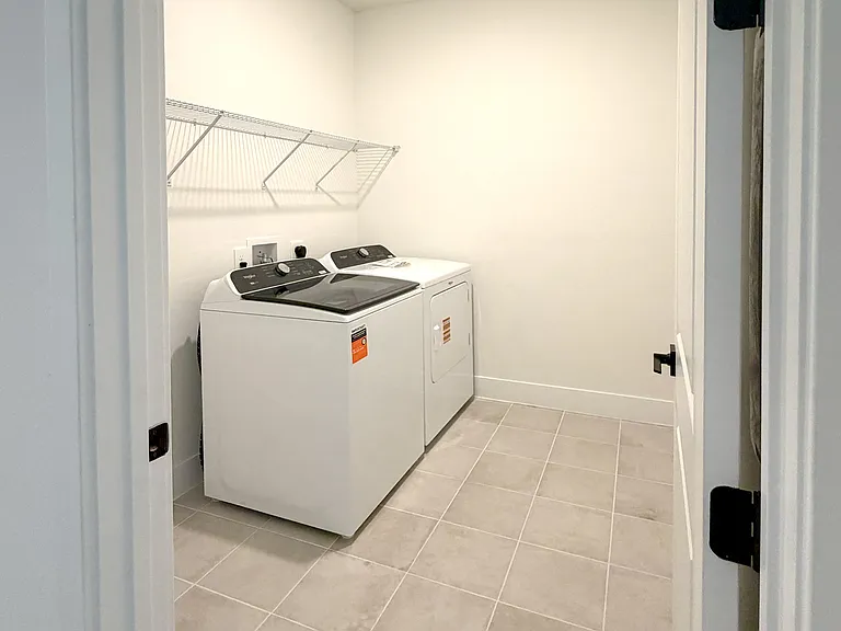 116 Foresthaven St — Photo 9