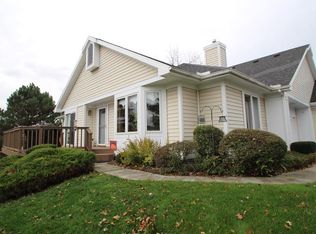 51 Belltower Ln, Pittsford, NY 14534