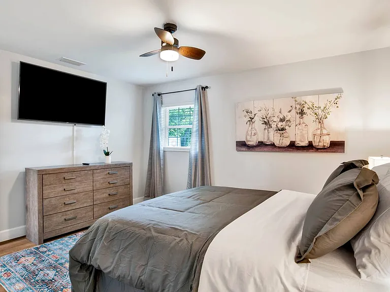 308 N University Blvd — Photo 10