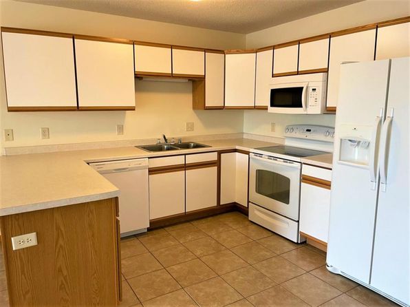 708 Angel Ct APT 17