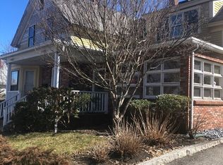 5 Hillside St, Maynard, MA 01754