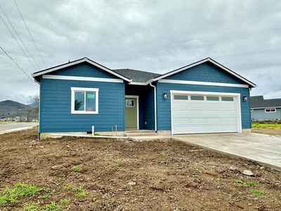 280 Autumn Ridge Rd, Talent, OR, 97540