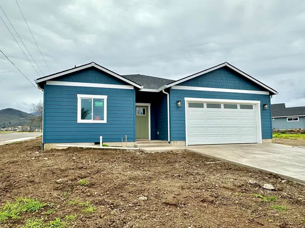 280 Autumn Ridge Rd, Talent, OR 97540