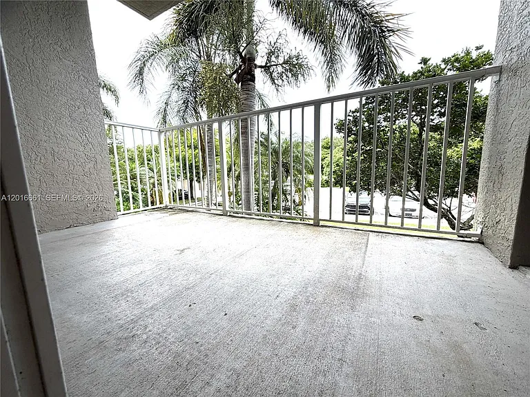 5045 Wiles Rd #201 — Photo 15