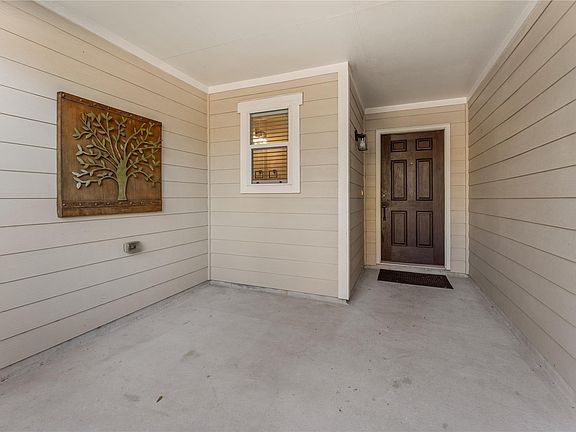 3rd image of 16105 Sweetwater Fields Ln