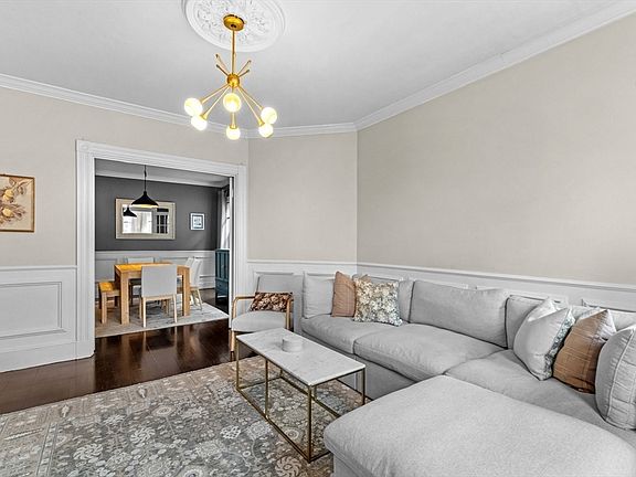 3rd image of 37 Moseley St #2