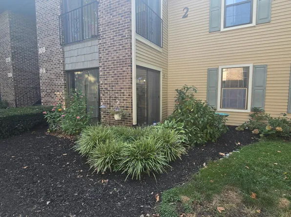 9 W Bluebell Ln #A, Mount Laurel, NJ 08054