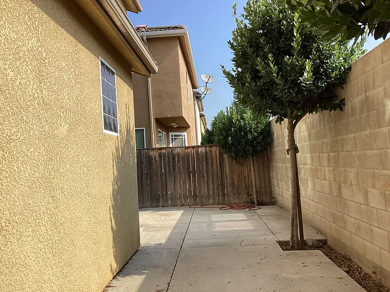 7082 N Refinement Dr — Photo 21