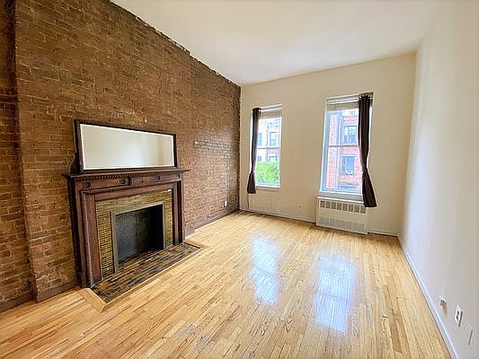 1st image of 52 W 88th St APT 3R