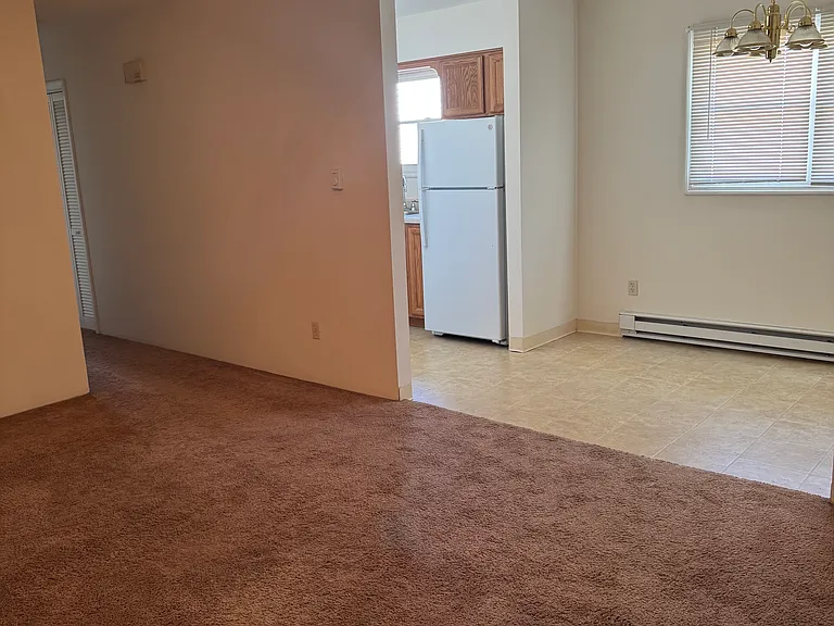 418 Main Ave — Photo 2