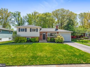 7127 Layton Dr, Springfield, VA 22150