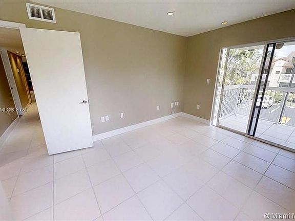 4th image of 4750 NW 102nd Ave #20117
