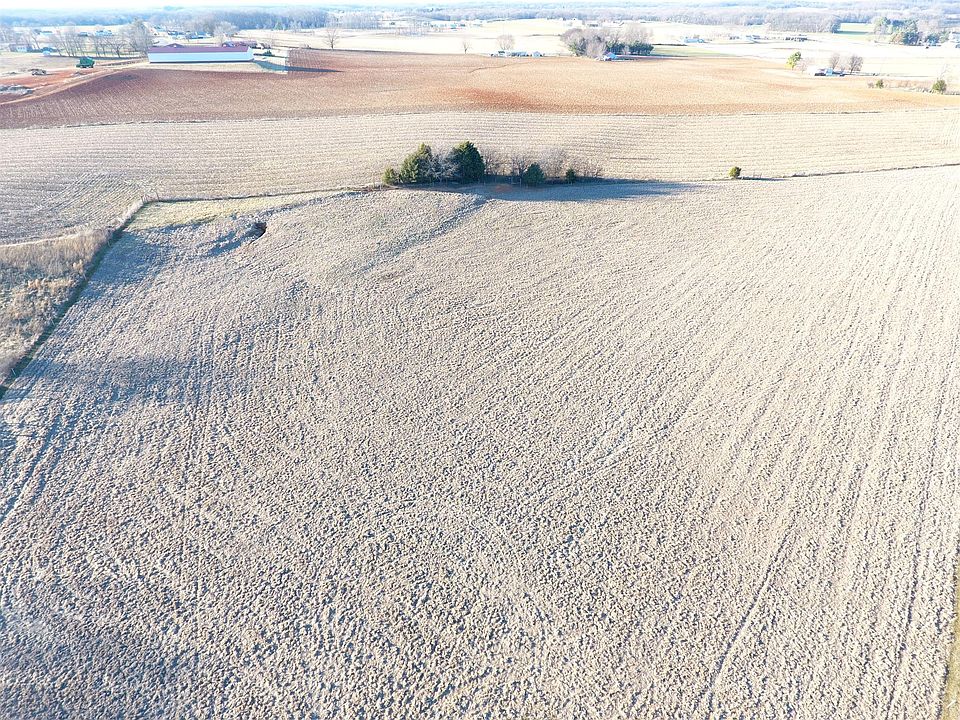 2nd image of 472 Wilder Rd