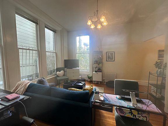 2nd image of 2186 California St #F