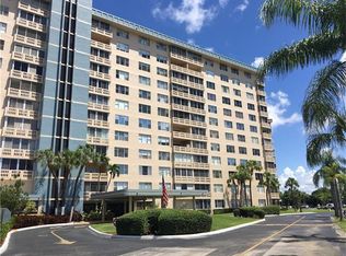 4001 Hillcrest Dr #402-405, Hollywood, FL 33021